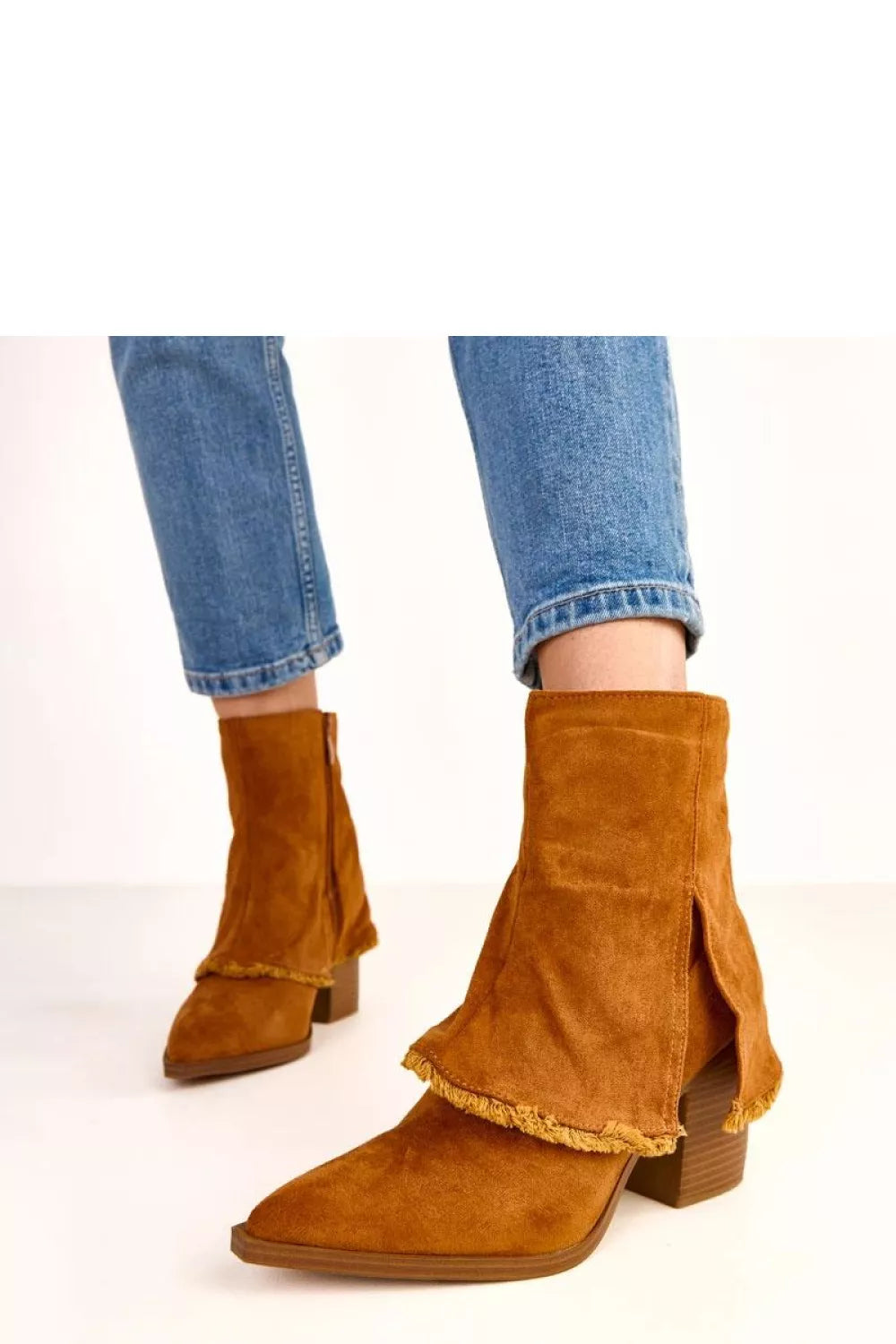 Aulinukai su kulnu, modelis 220270 Solea