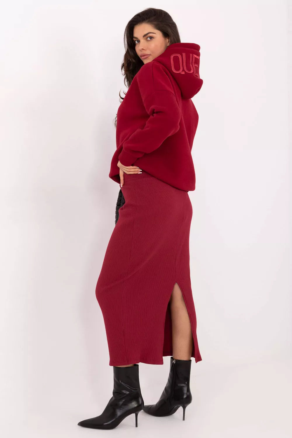 Sijonas modelis 220410 Relevance