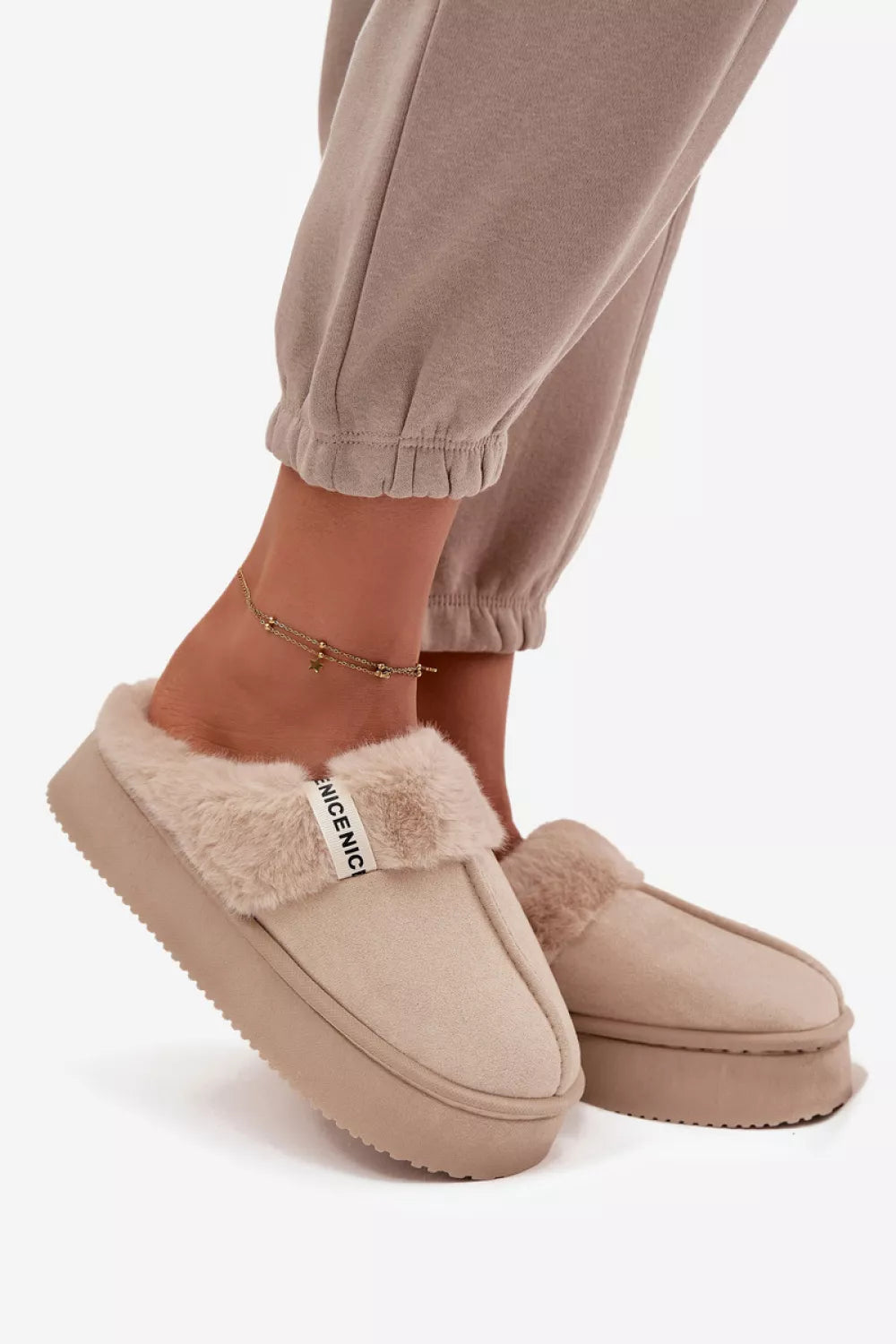 Šlepetės, modelis 220537 Step in style