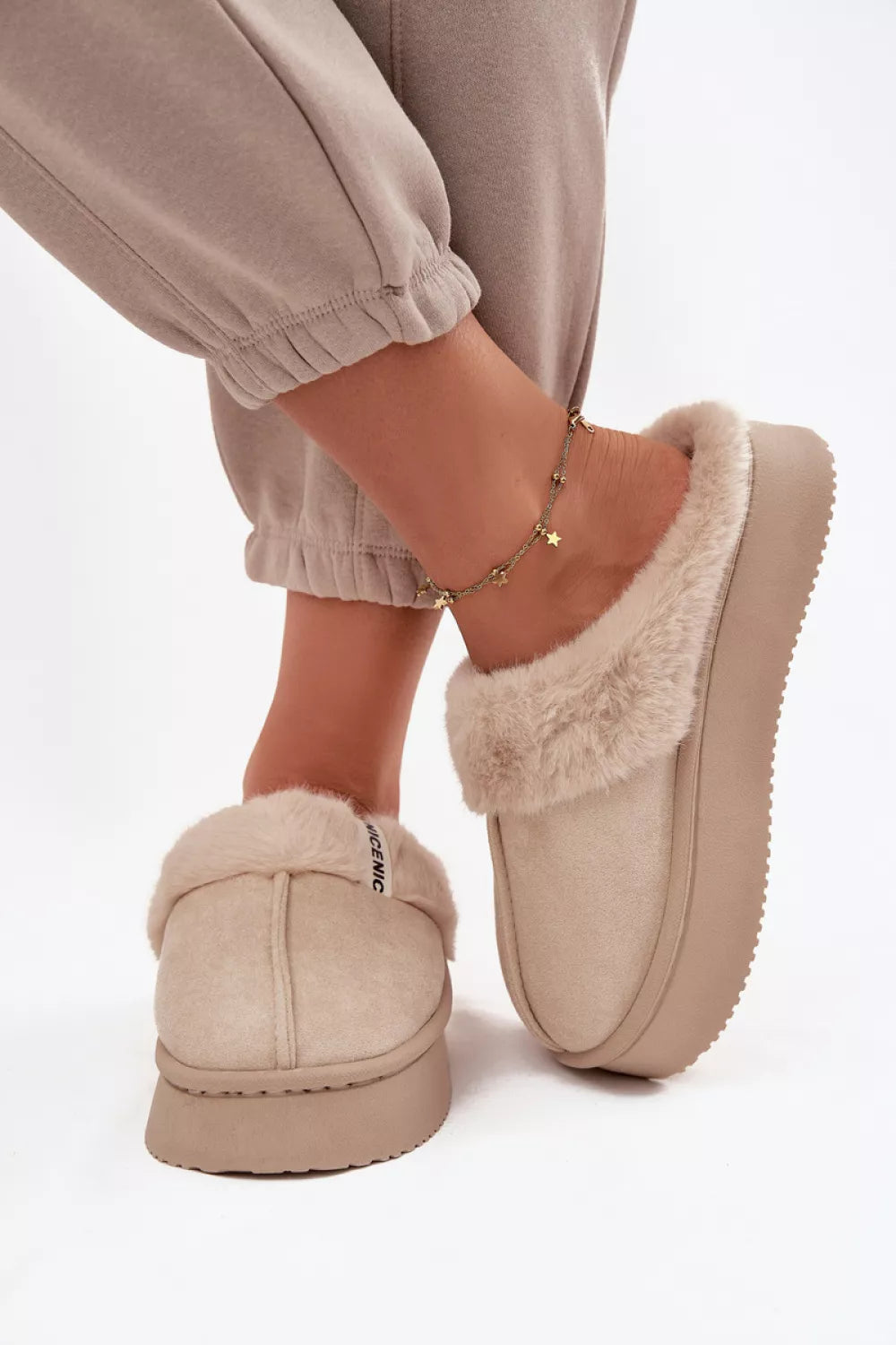 Šlepetės, modelis 220537 Step in style