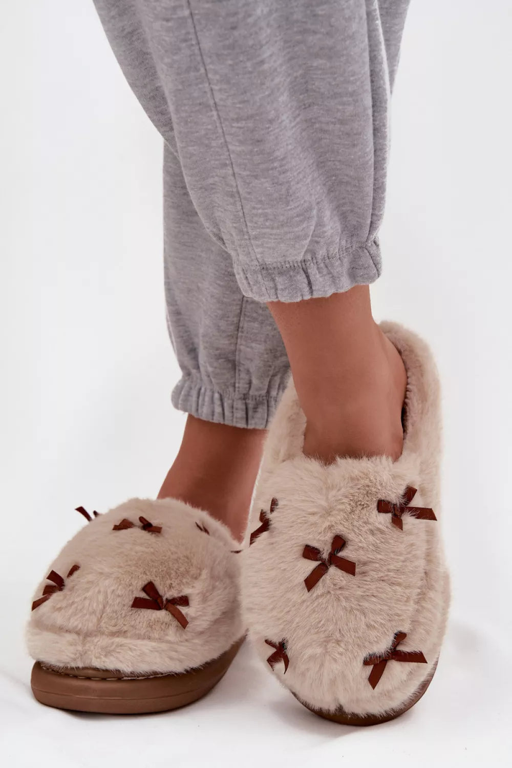Šlepetės modelis 220727 Step in style