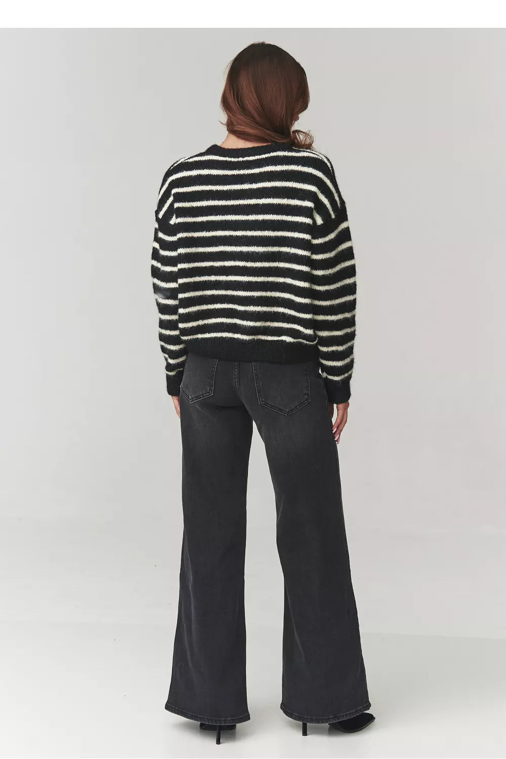 Megztinis modelis 220764 Makadamia