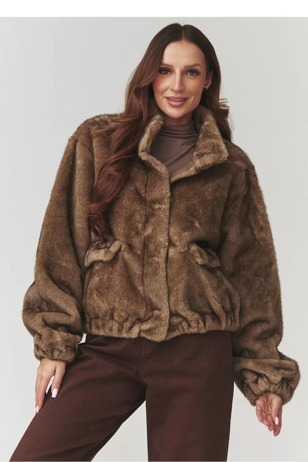 Striukė modelis 220777 Makadamia