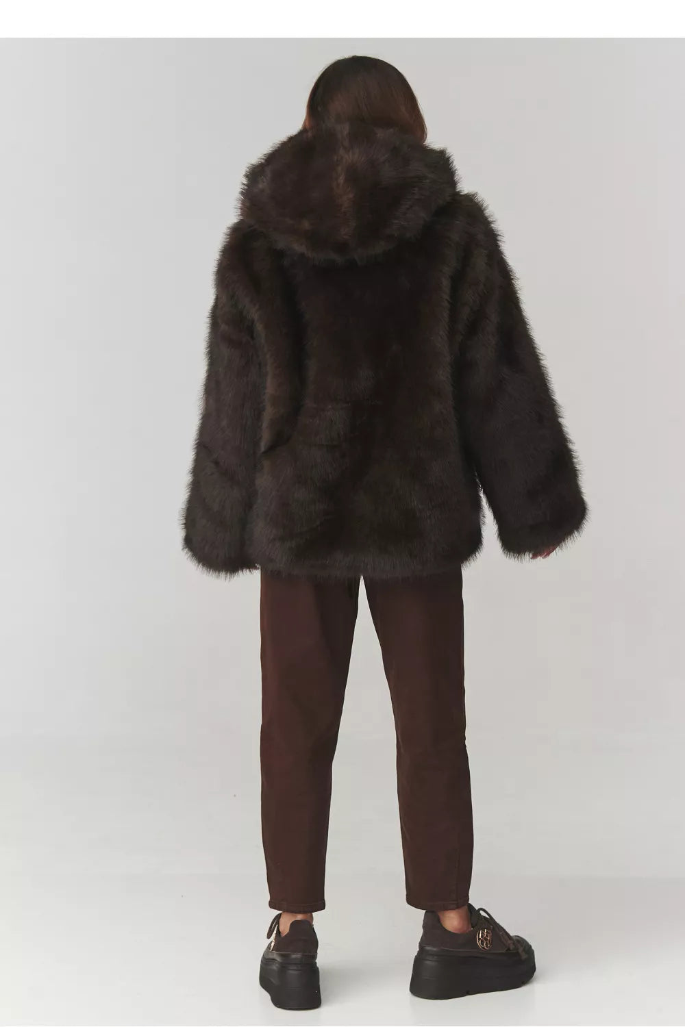 Striukė modelis 220799 Makadamia