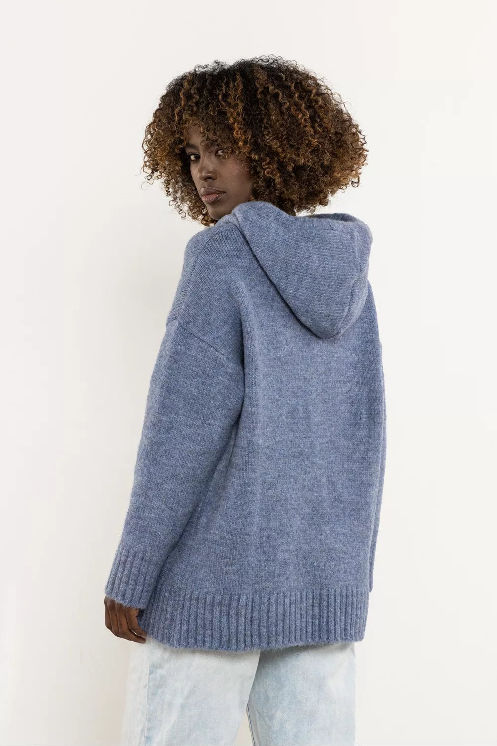 Megztinis modelis 220858 awama