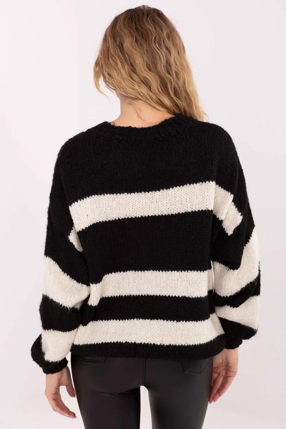 Megztinis modelis 221066 Italy Moda