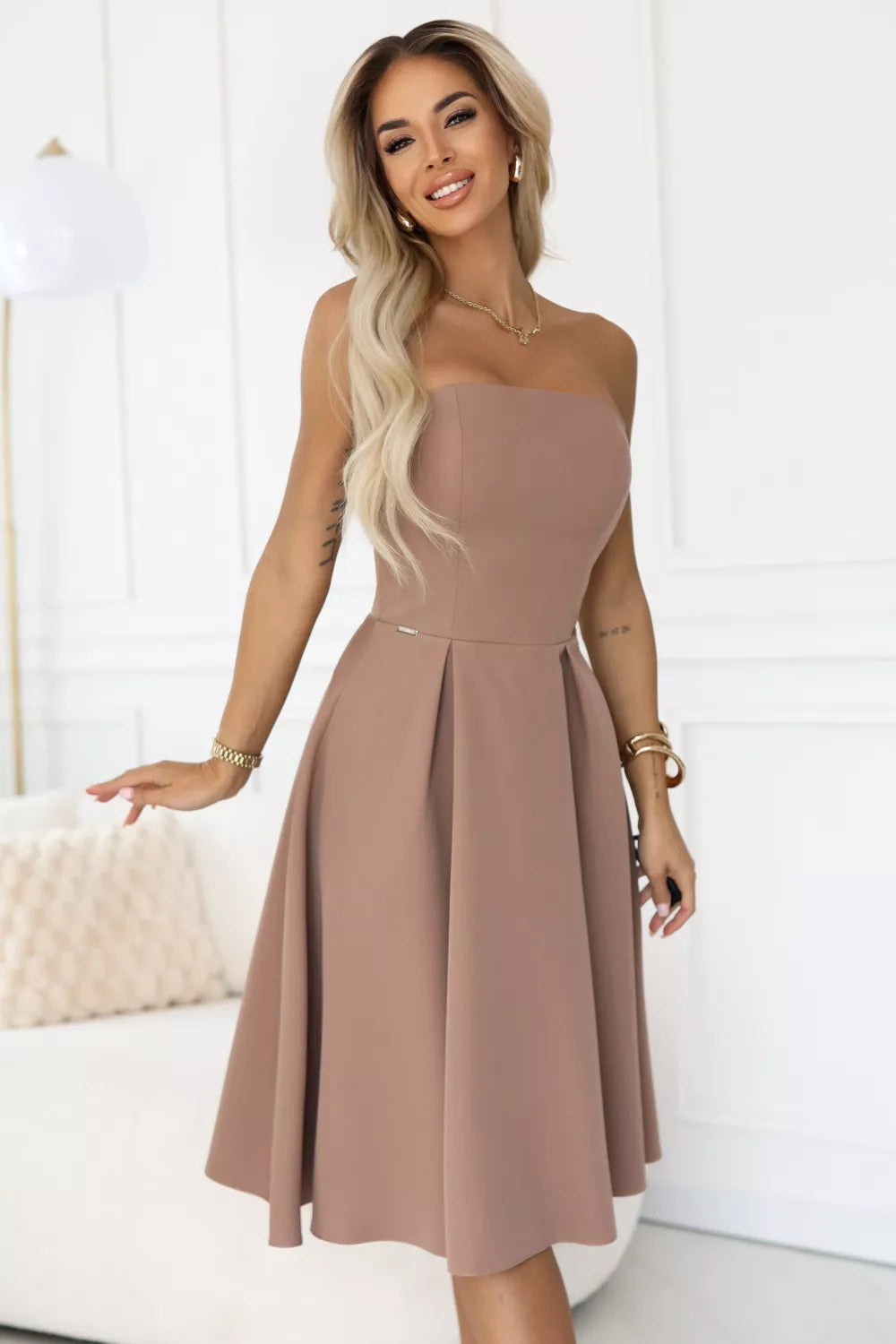 Kokteilinė suknelė modelis 221118 Numoco