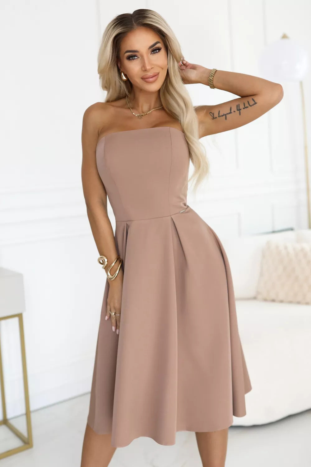 Kokteilinė suknelė modelis 221118 Numoco