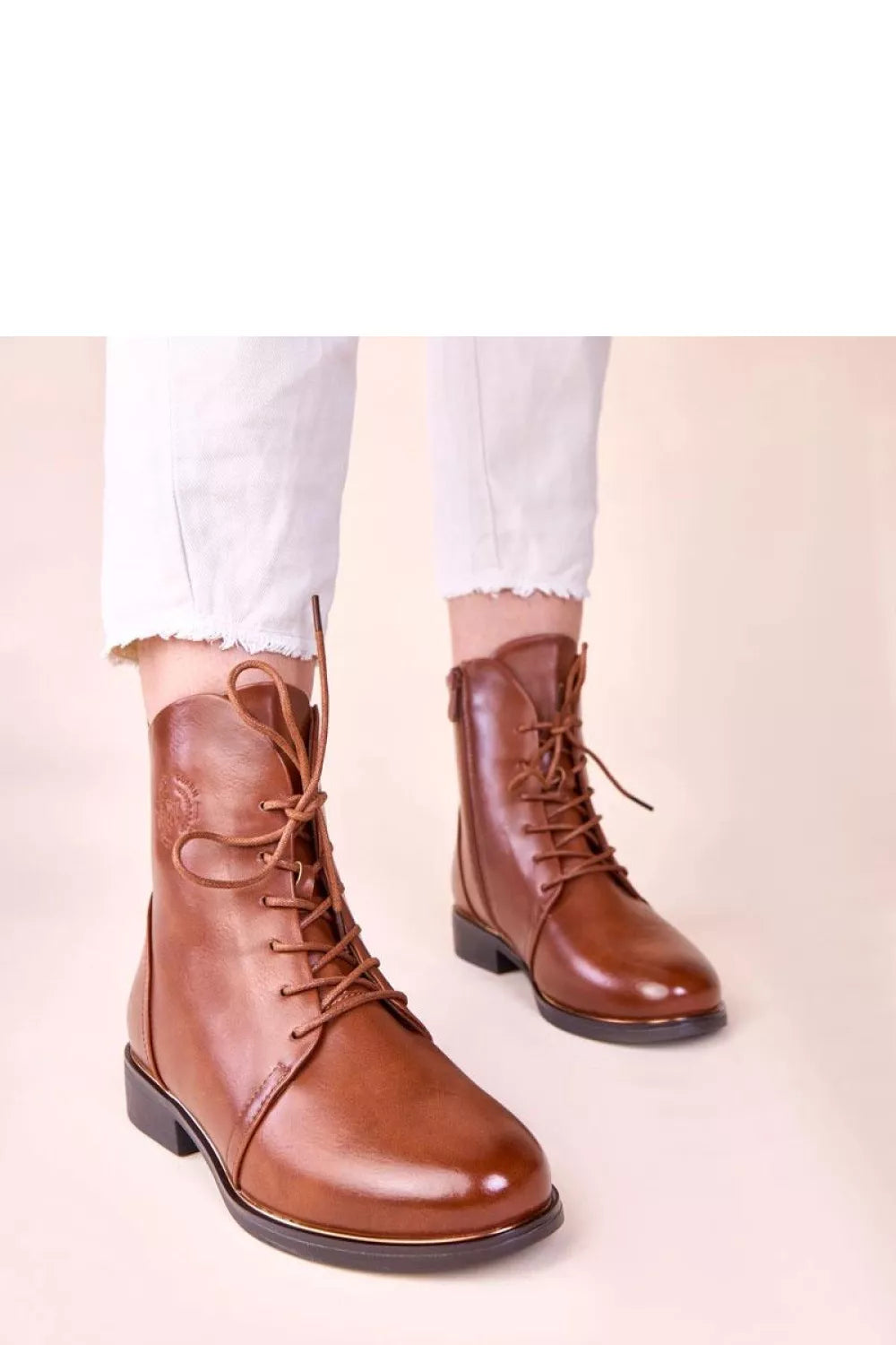 Auliniai batai modelis 221372 Solea