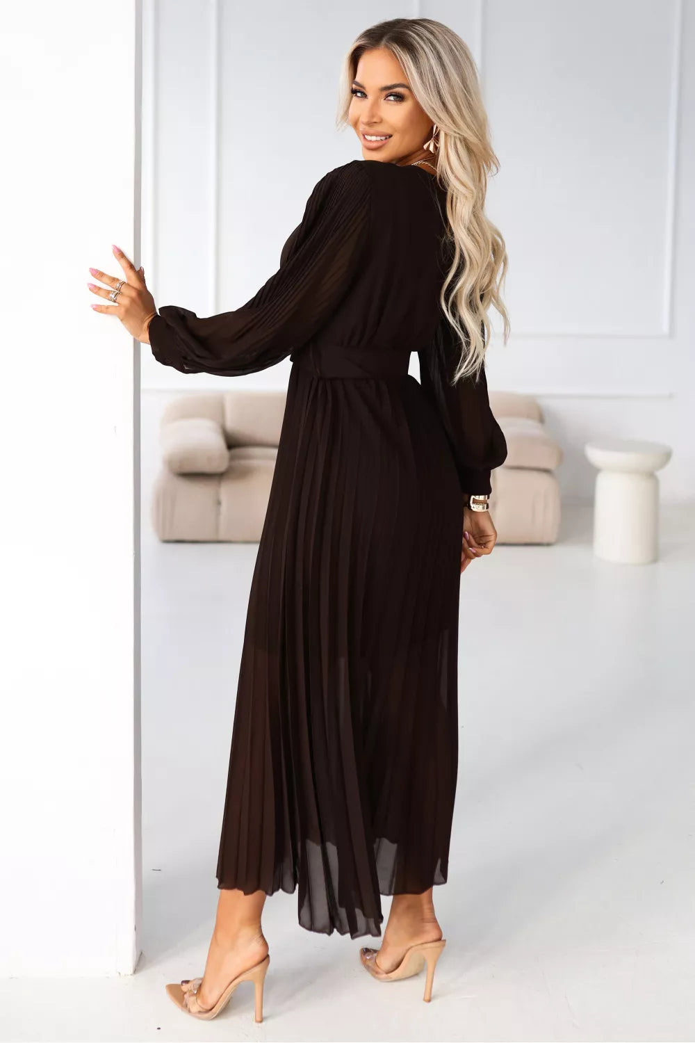 Kokteilinė suknelė modelis 221789 Numoco