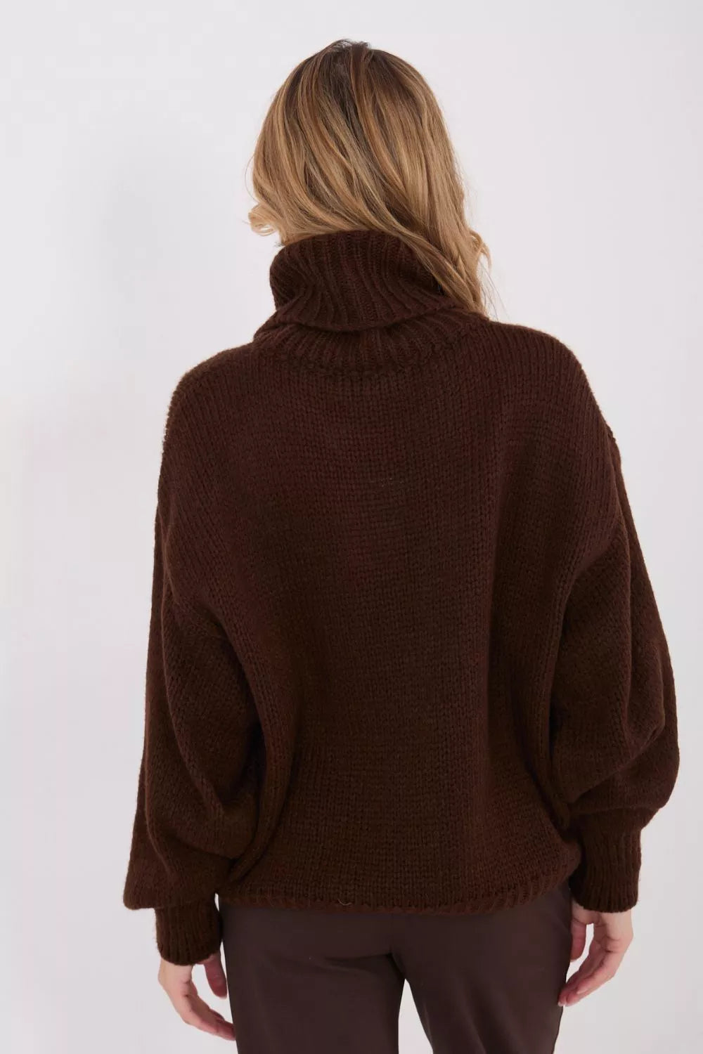 Megztukinis su“ Turtleneck” modelis 221855, gamyklos kaina