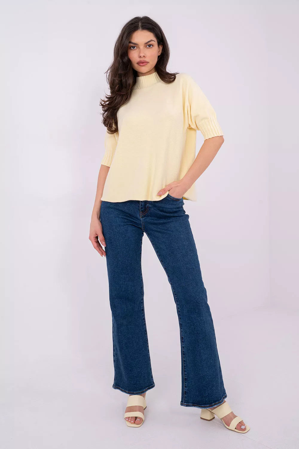trumpas megztukas trumpomis rankovėmis modelis 222442 Italy Moda