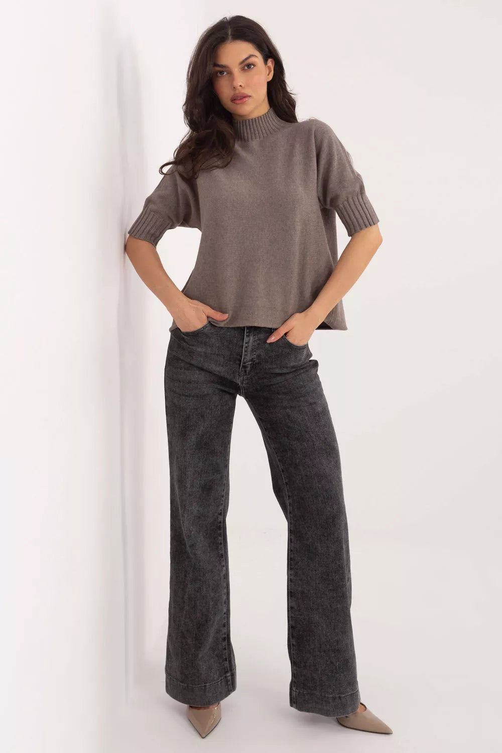 Megztinis trumpomis rankovėmis modelis 222444 Italy Moda