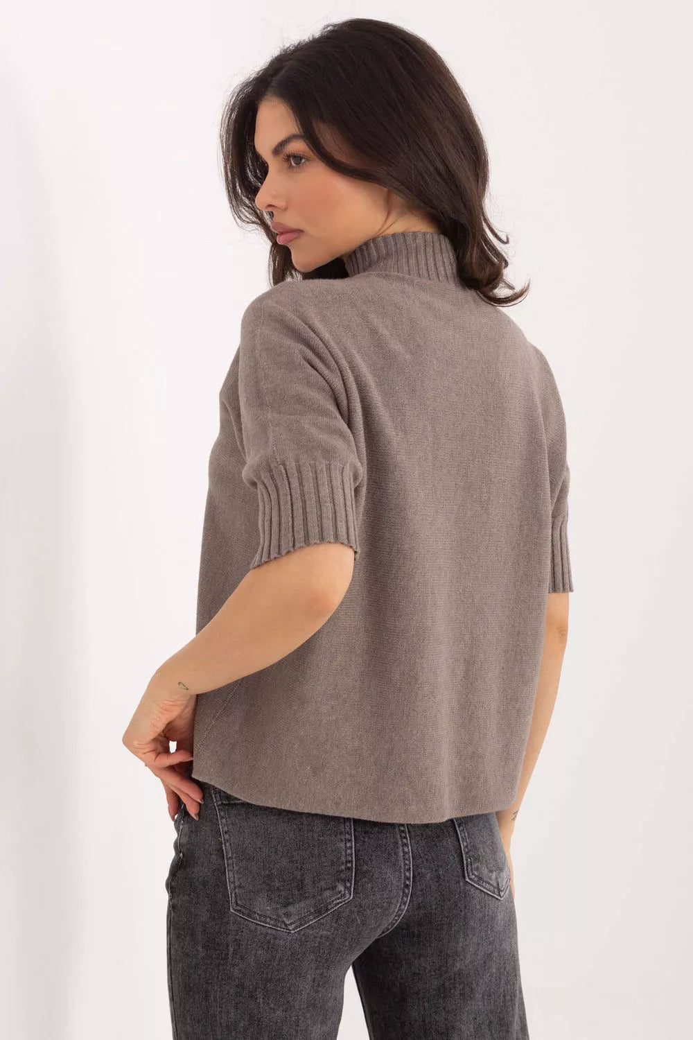 Megztinis trumpomis rankovėmis modelis 222444 Italy Moda