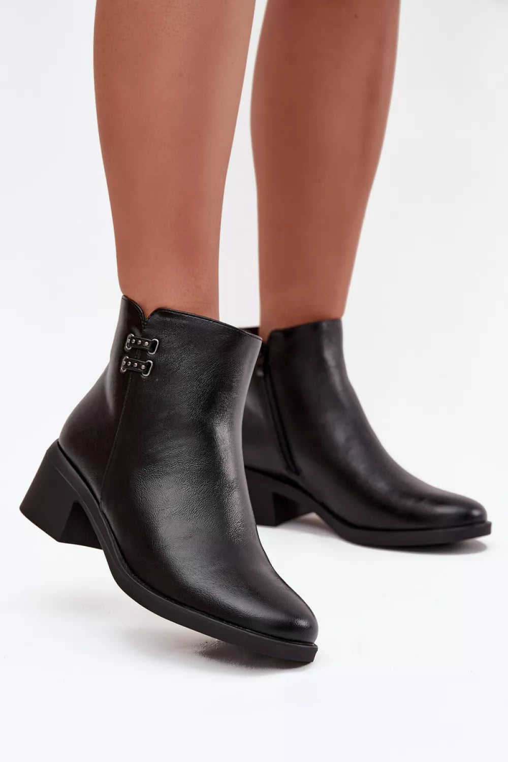 Aulinukai "222522" "Step in style"