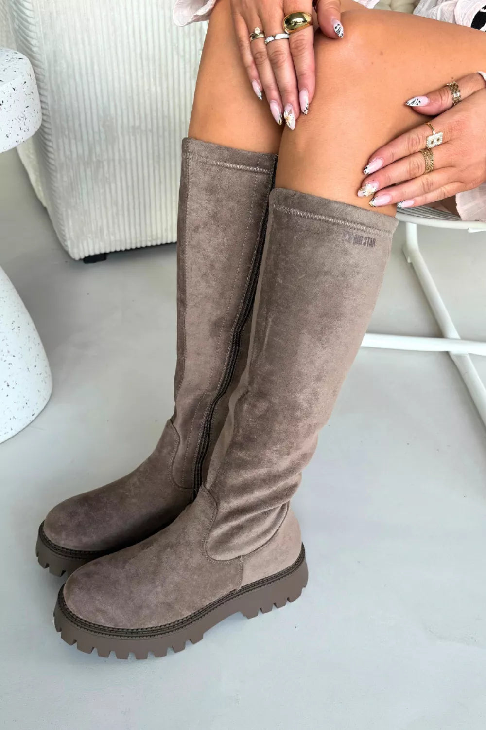 Šlaunys siekiantys auliniai batai, modelis 222530 Step in style