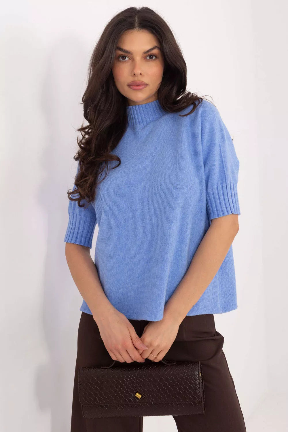 Trumpių rankovių megztinis modelis 222582 Italy Moda