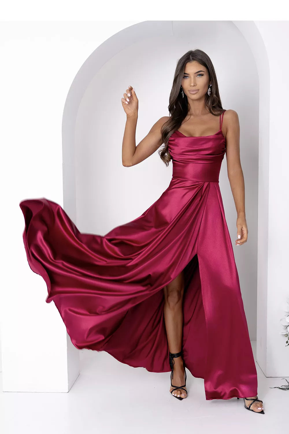 Ilga suknelė modelis 222687 With You
