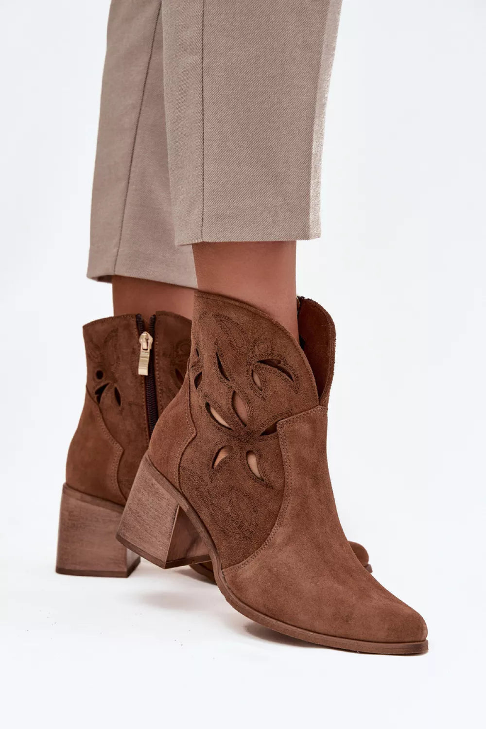 Auliniai batai modelis 222964 Ženkite stilingai
