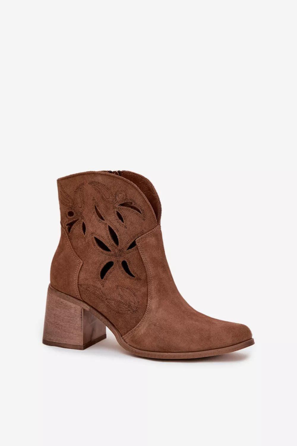 Auliniai batai modelis 222964 Ženkite stilingai
