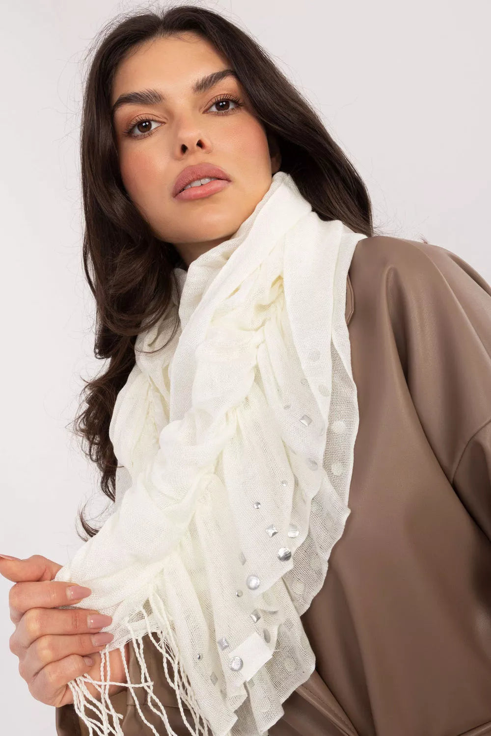 Karinės skarelės modelis 223047 AT