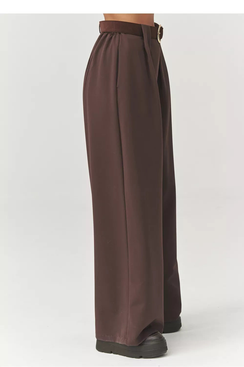 Moteriškos kelnės modelis 223363 Makadamia