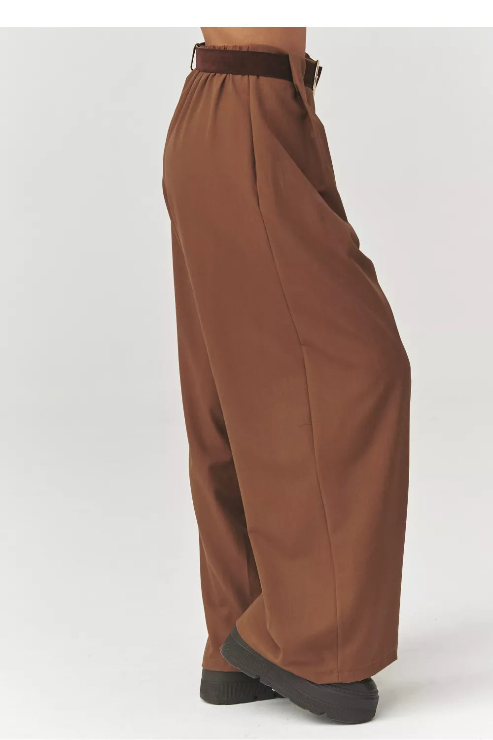 Moteriškos kelnės modelis 223364 Makadamia