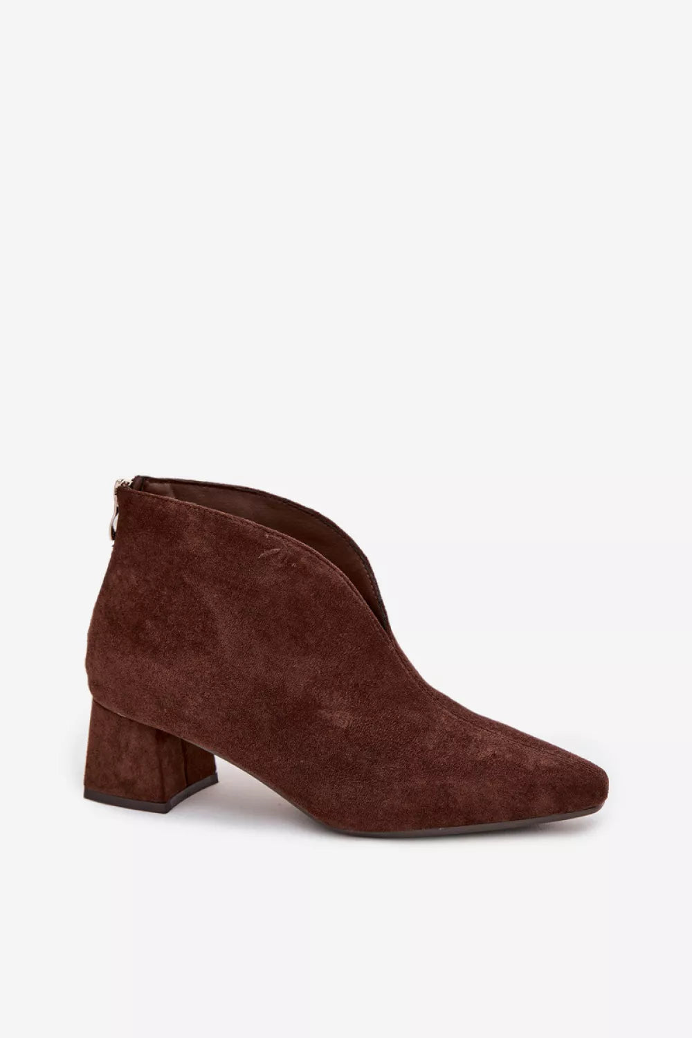 Auliniai batai, modelis 223589. Ženkite savo žingsnį stilingai