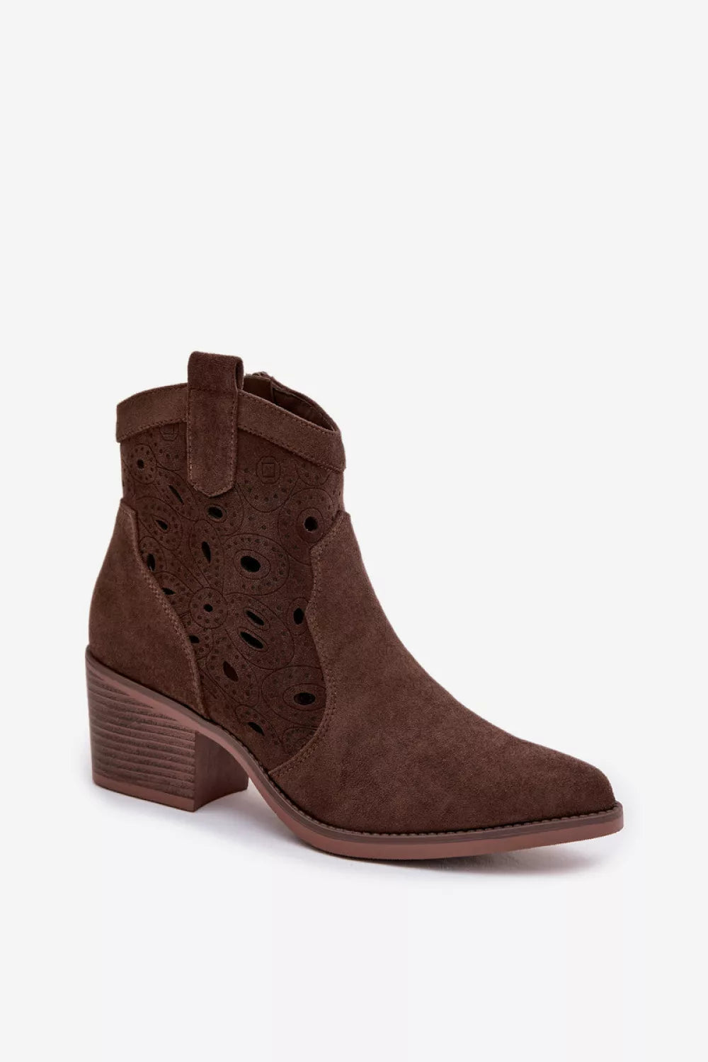Auliniai batai, modelis 223850. Ženkite stilingai