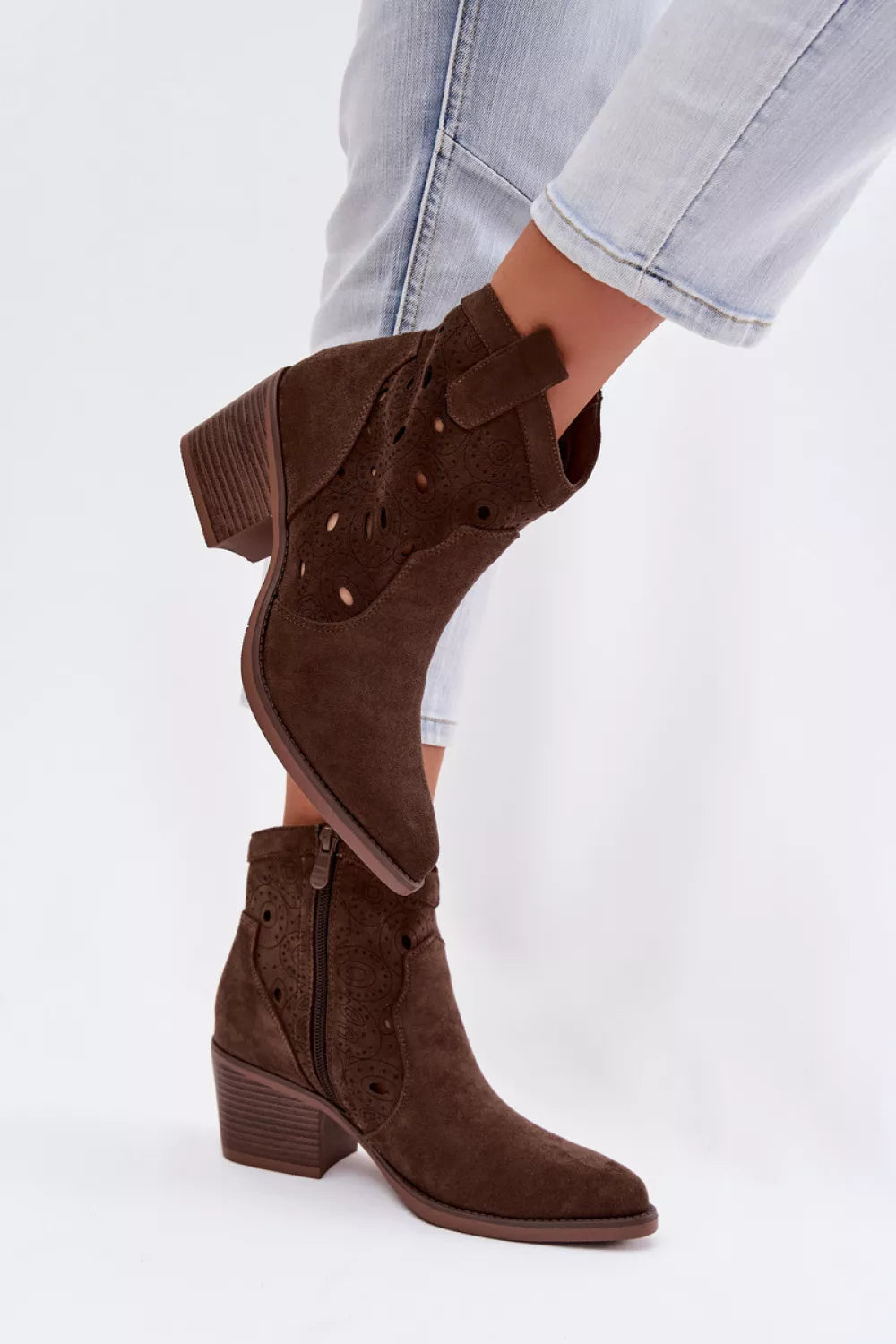 Auliniai batai, modelis 223850. Ženkite stilingai