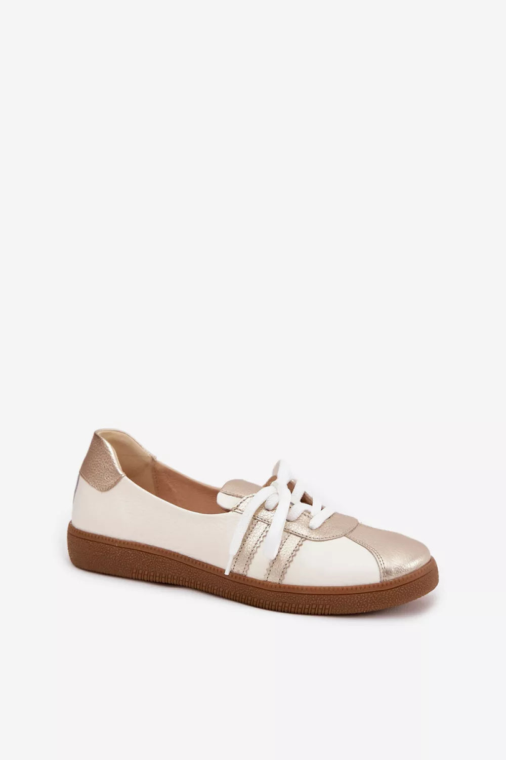 Pusbačiai, modelis 223857. Dėvėkite stilingai