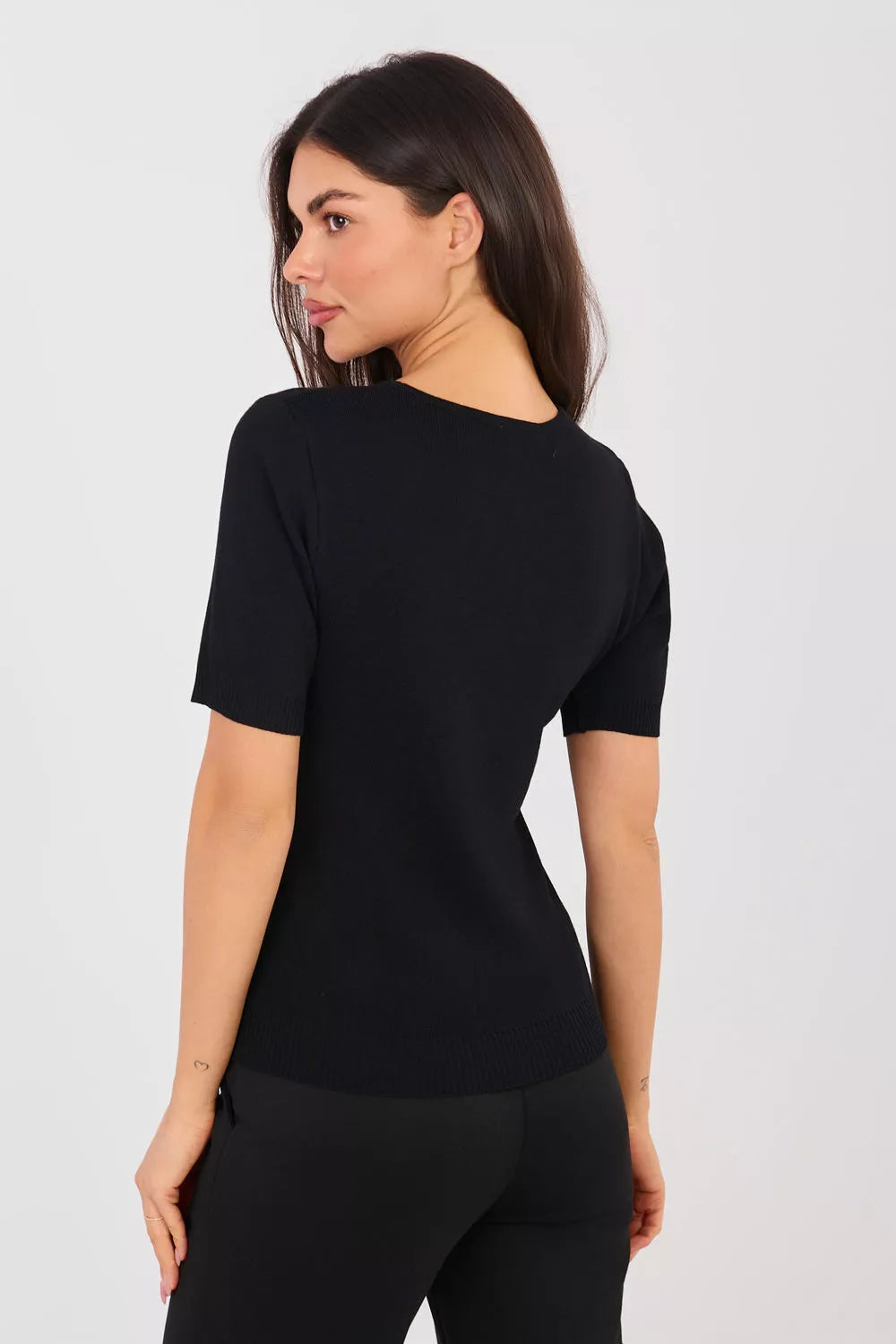 Megztinis trumpomis rankovėmis, modelis 223995, gamyklos kaina