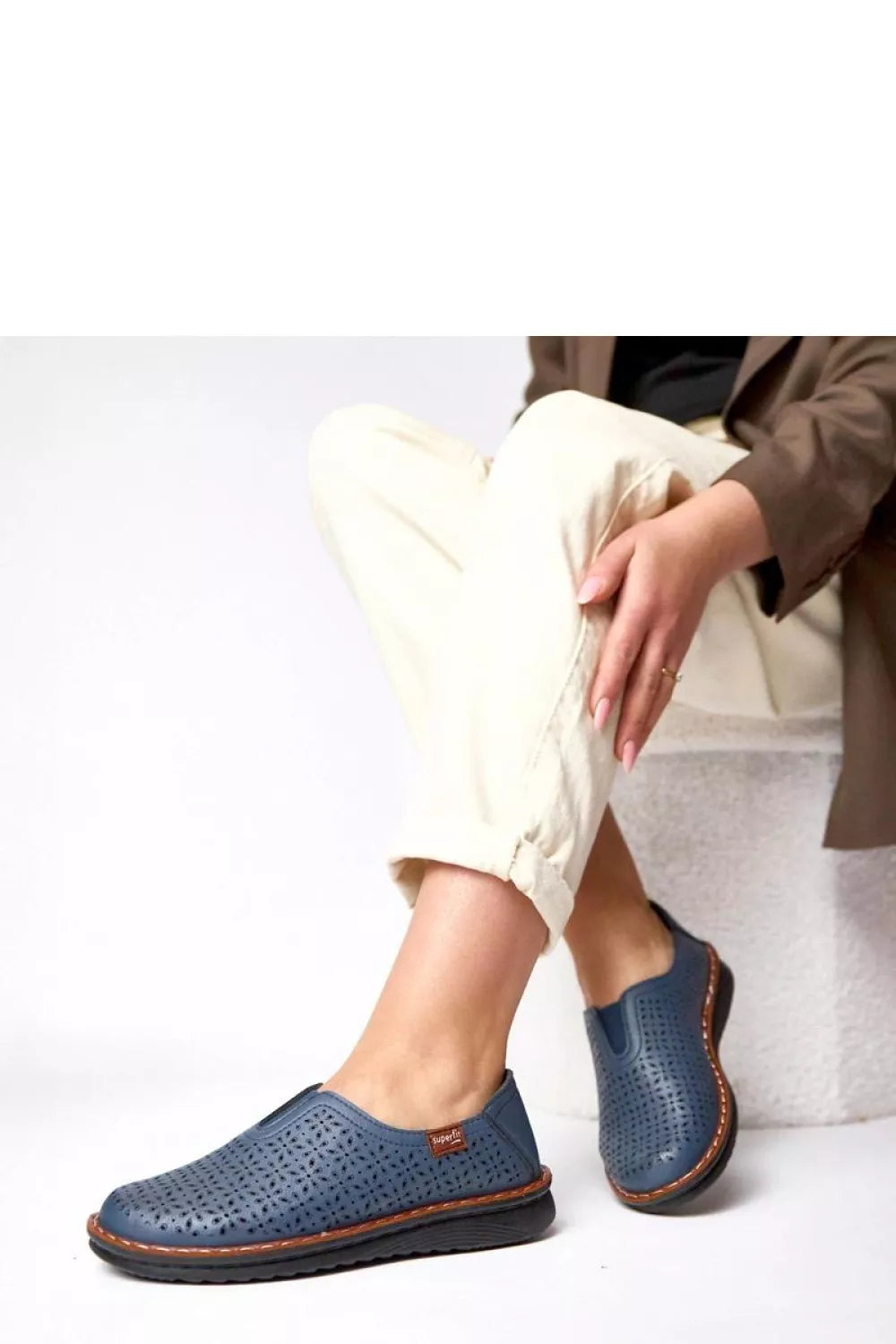 Pusbačiai modelis 224161 Solea