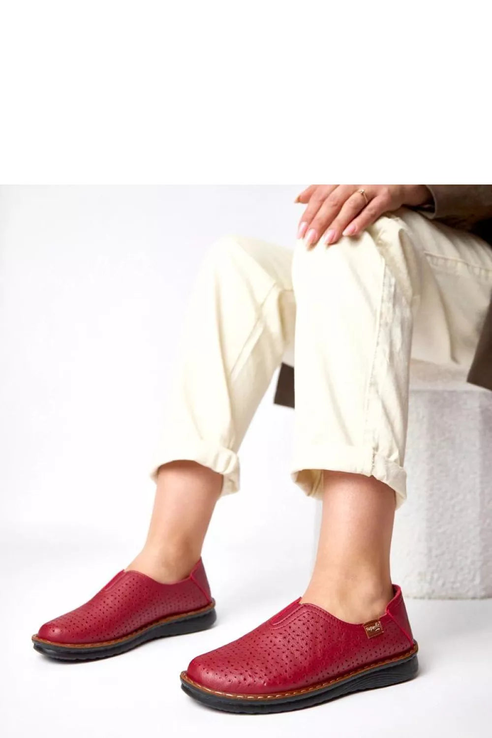 Pusbačiai modelis 224163 Solea
