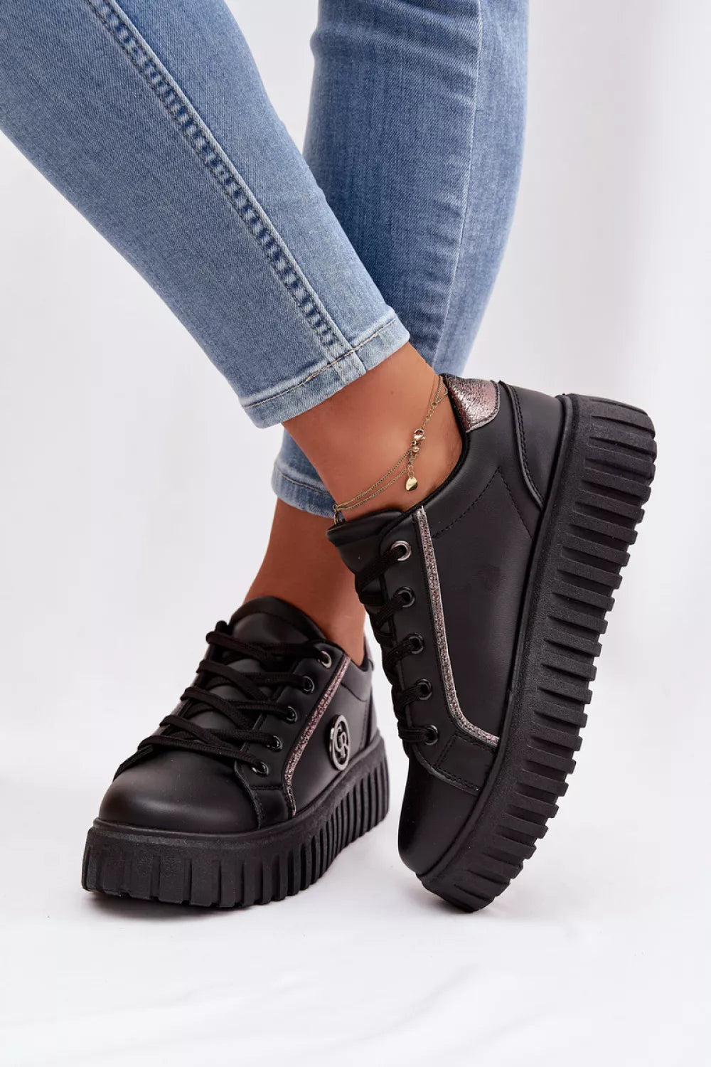 Sportiniai bateliai modelis 224421 Ženkite stilingai