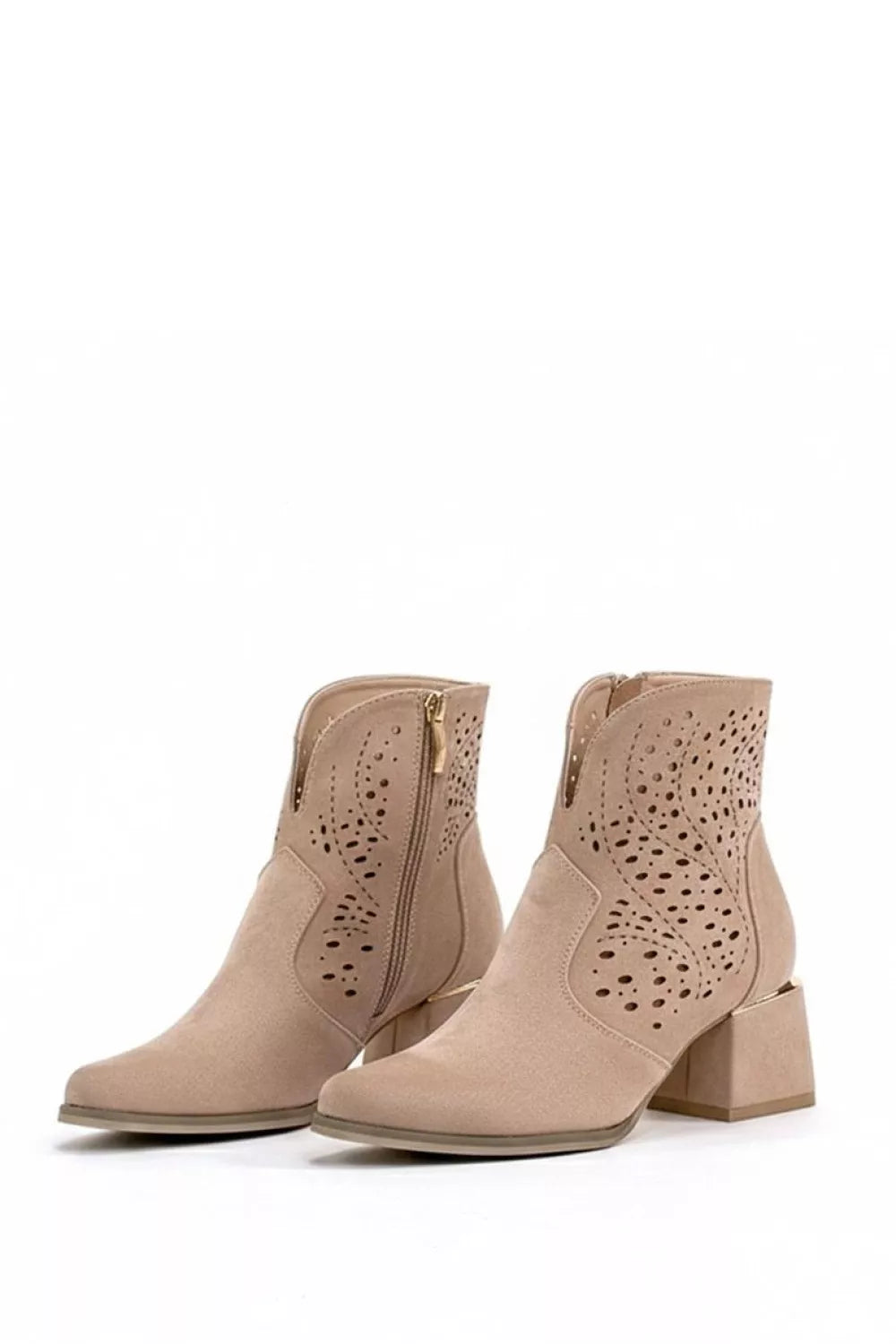 Auliniai batai modelis 224586 Solea