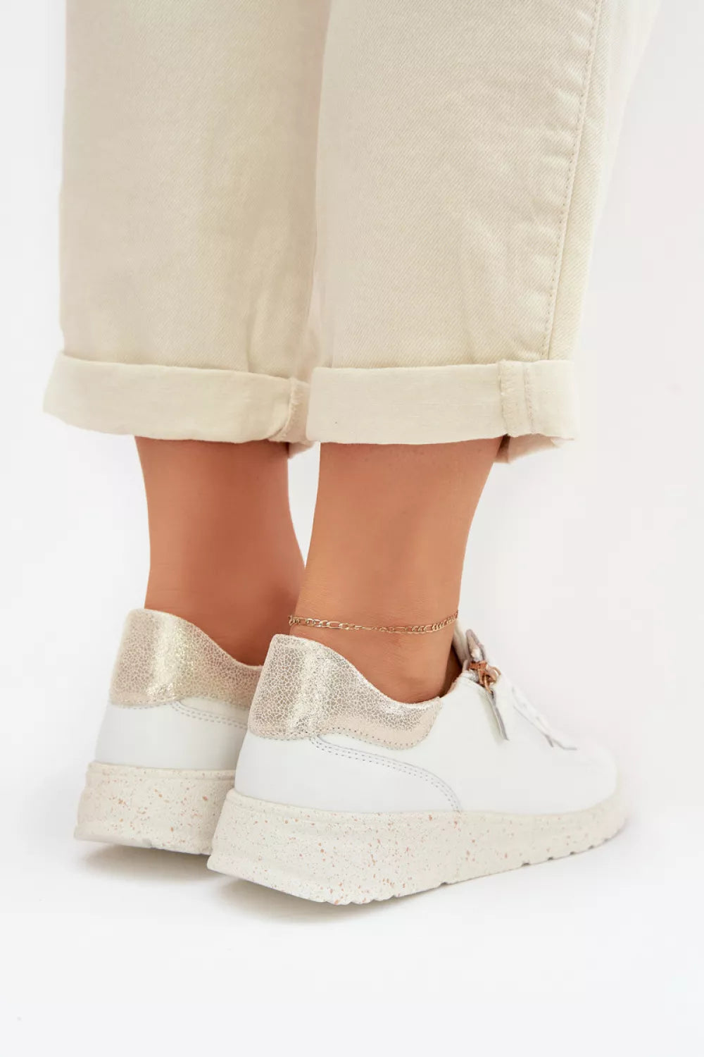 Pusbačiai modelis 224709 Step in style