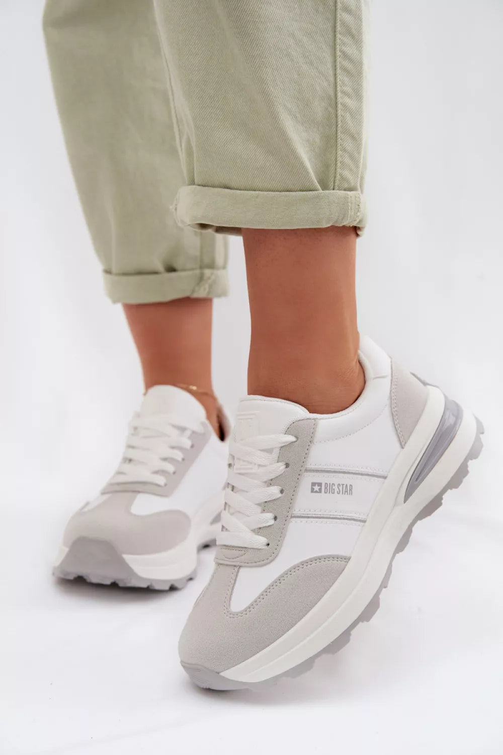 Sportiniai bateliai, modelis 224716 Ženkite stilingai