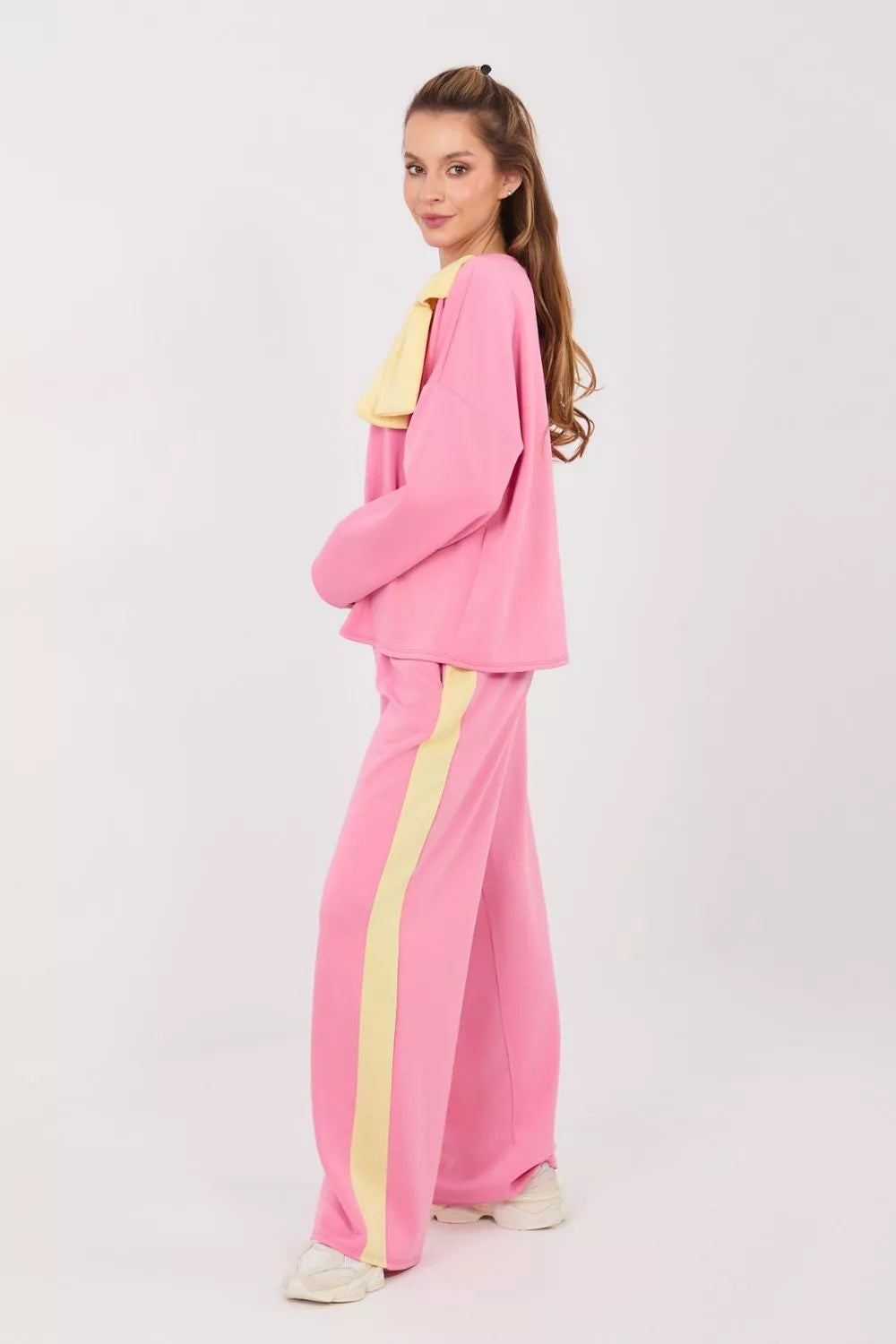 224802 Rue Paris modelis