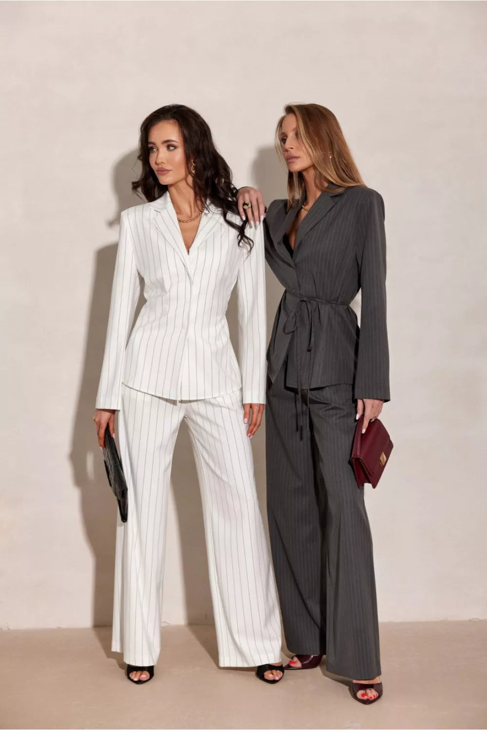Moteriškos kelnės modelis 224815 Roco Fashion