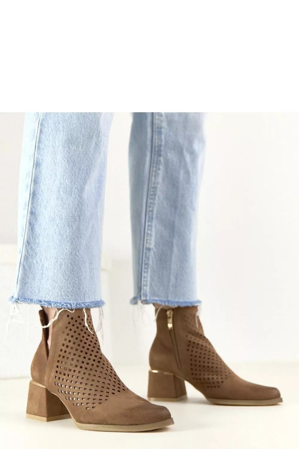 Auliniai batai, modelis 224953 Solea