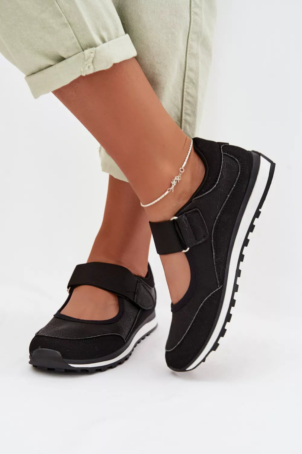 Pusbačiai modelis 225101 Step in style