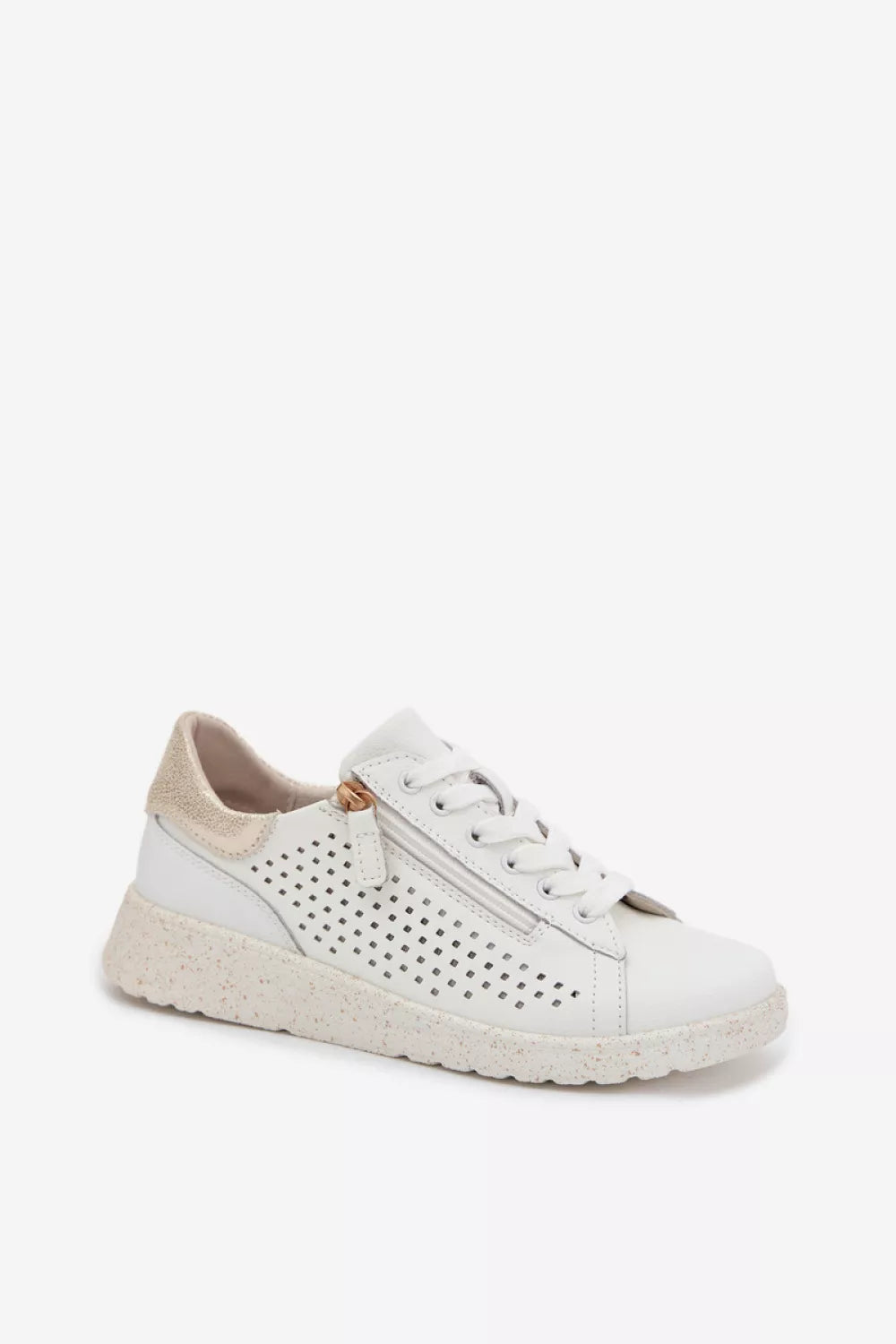 Pusbačiai modelis 225102 Step in style