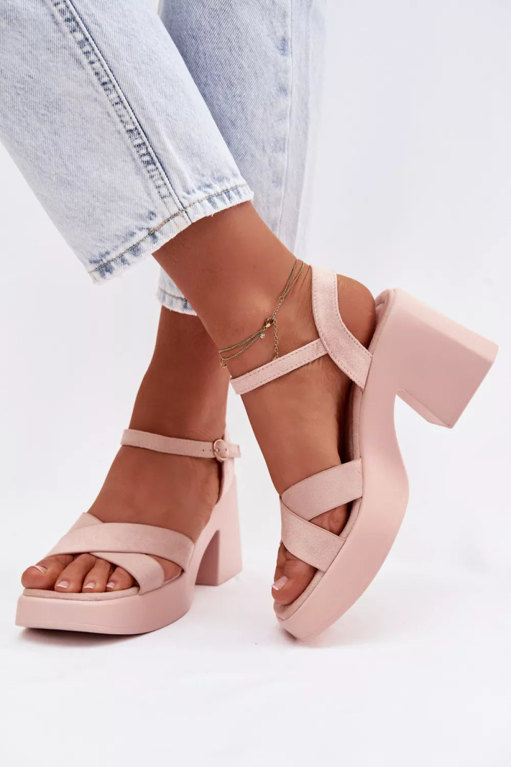 Kulniniai sandalai, modelis 225107 Step in style