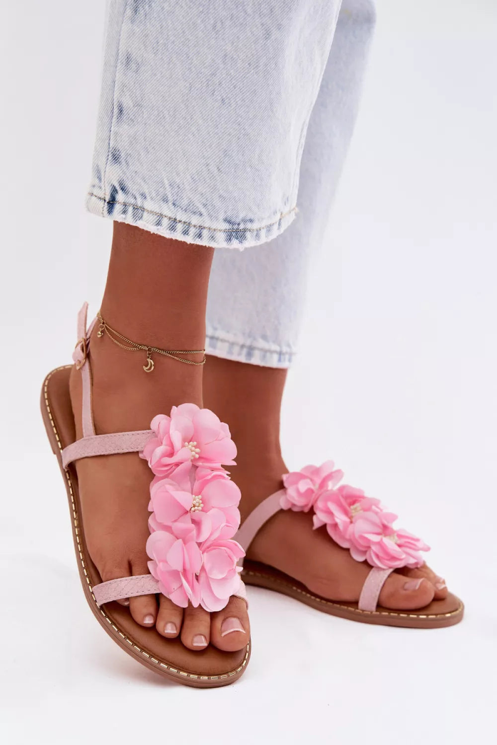Basutės modelis 225110 Step in style