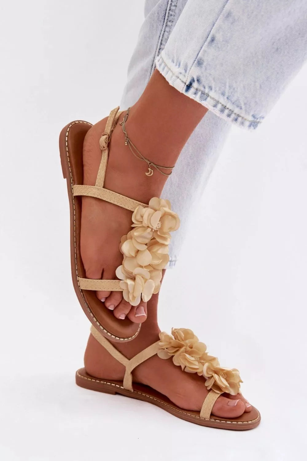 Basutės modelis 225116 Step in style