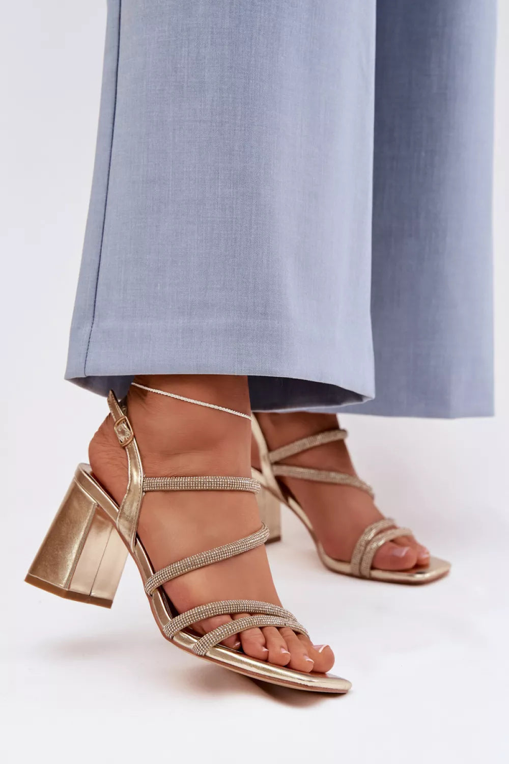 Moteriškos basutės "Step in style", modelis 225209. Ženkite stilingai.
