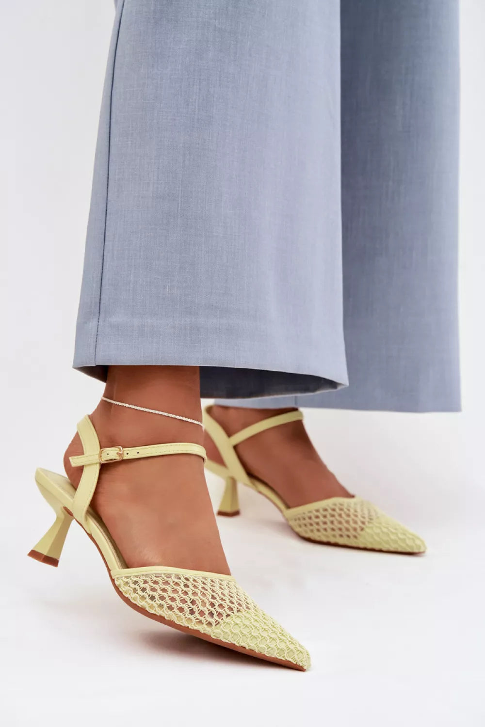 Basutės modelis 225216 Step in style