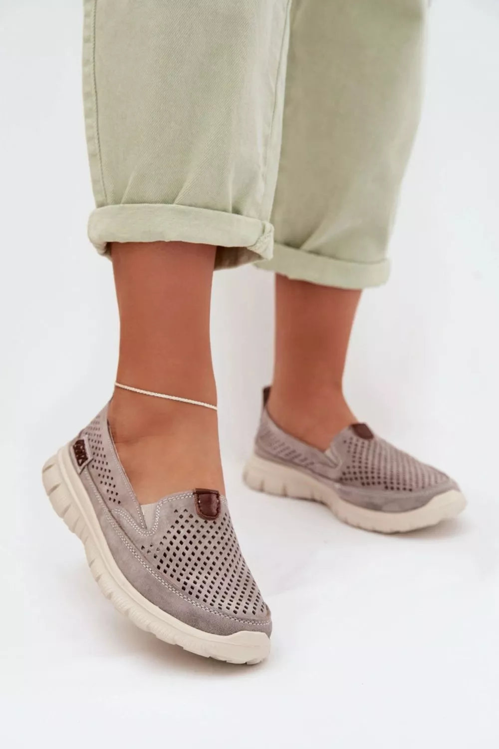 Pusbačiai modelis 225233 Step in style