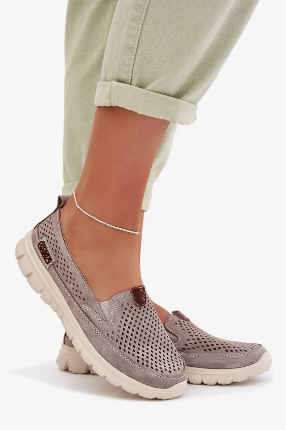 Pusbačiai modelis 225233 Step in style